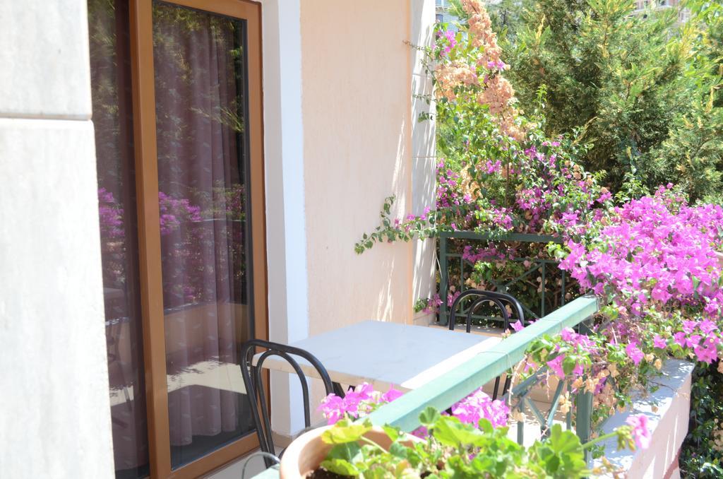 Jb Hotel Sarande Exterior photo