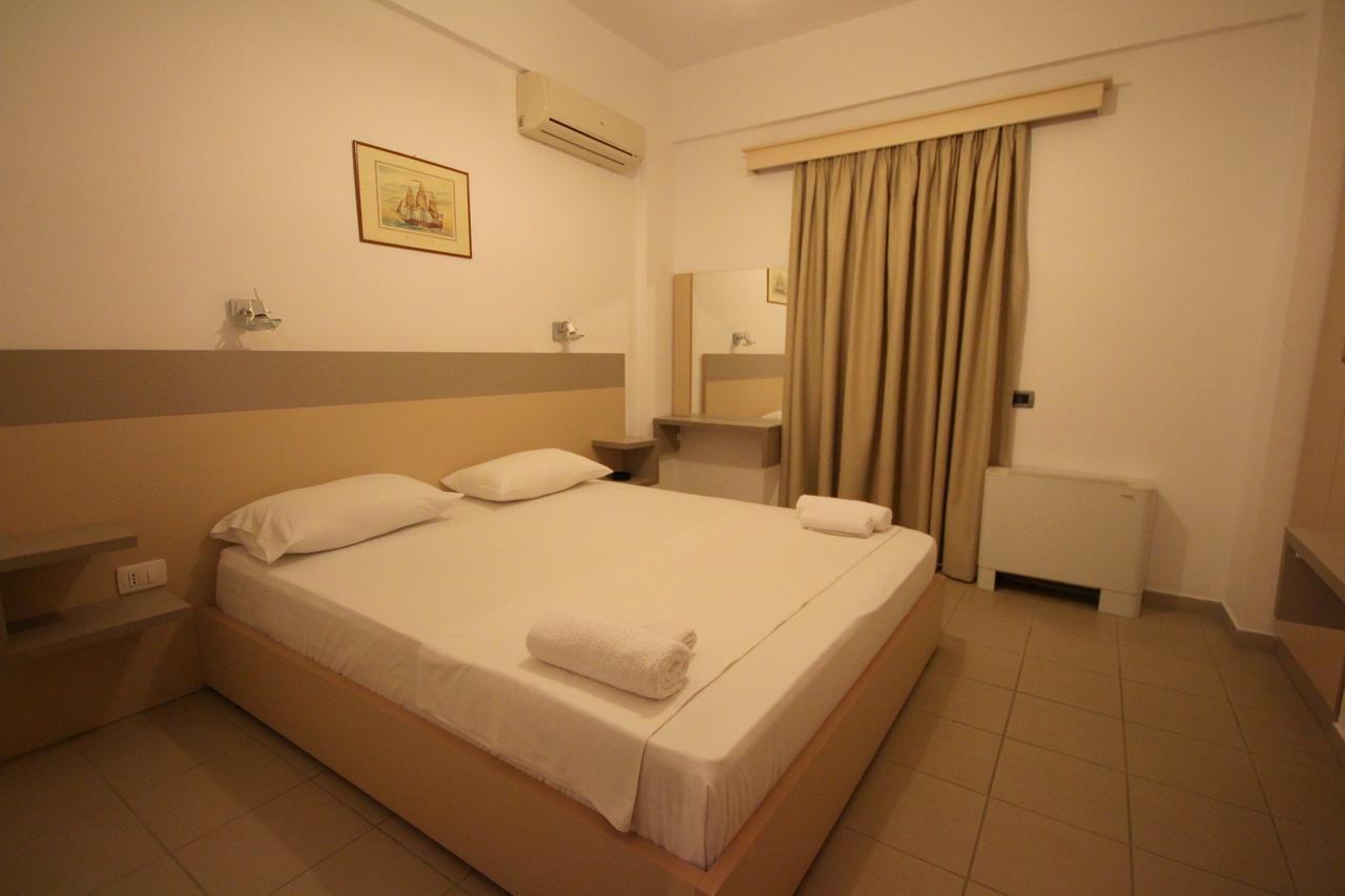Jb Hotel Sarande Exterior photo