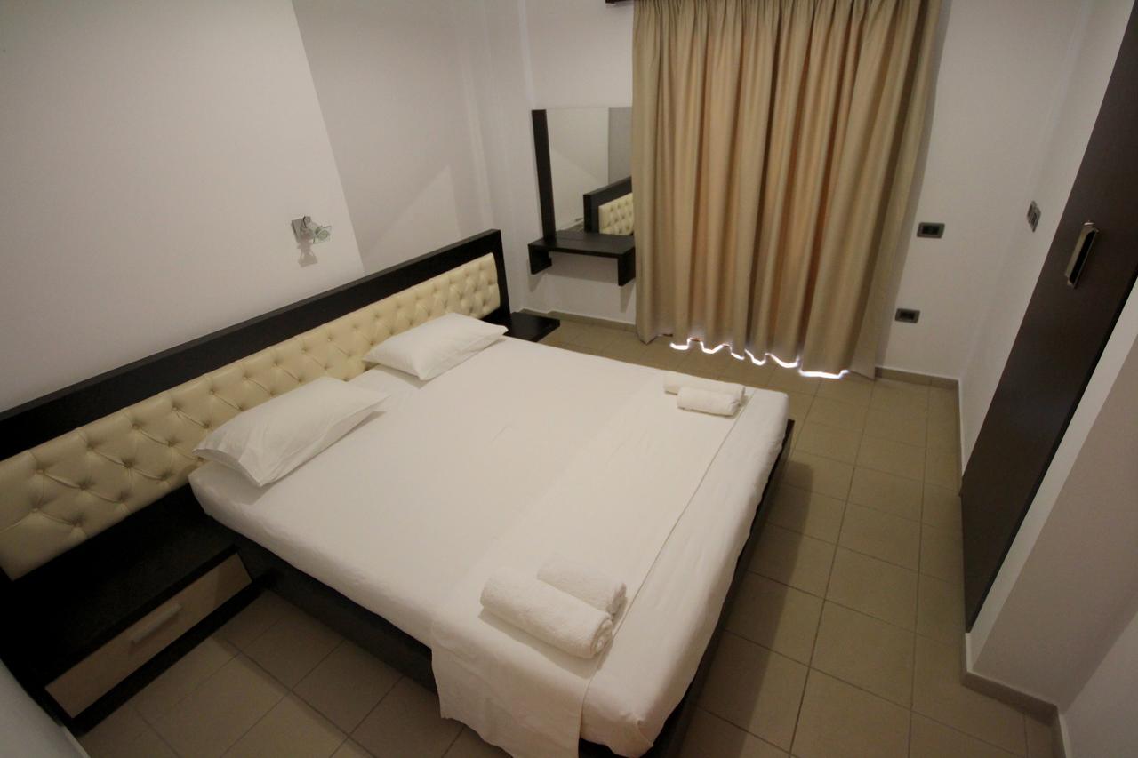 Jb Hotel Sarande Exterior photo